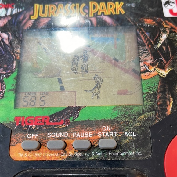 Jurassic Park LCD Video Game and instructions - Picture 6 of 7